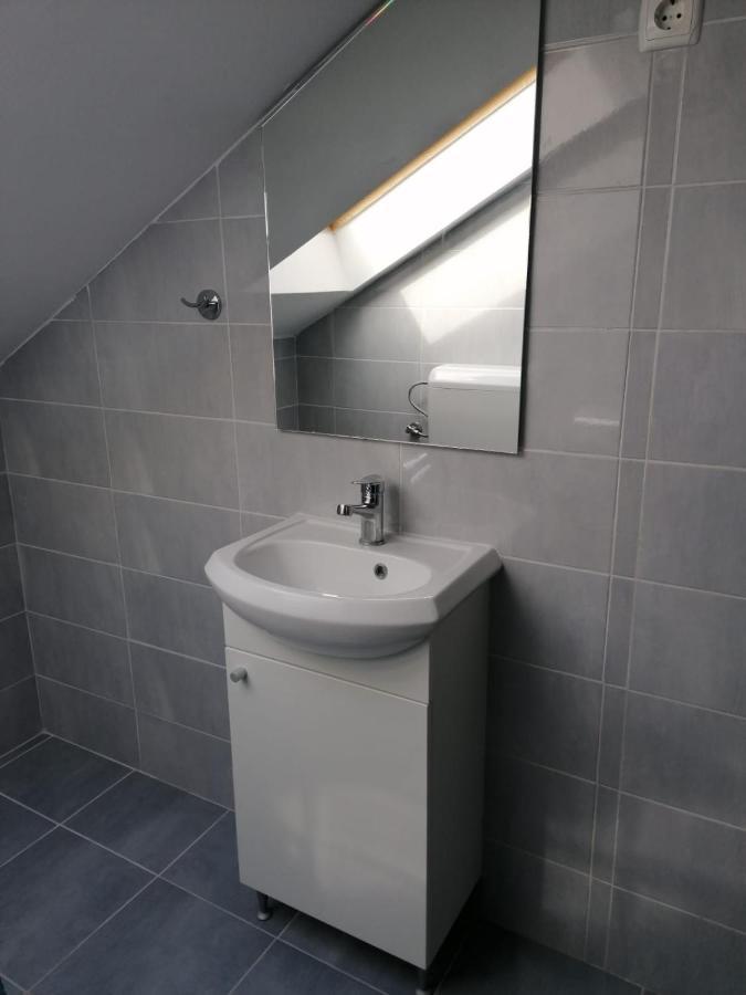 Apartment Niva Nin Bagian luar foto