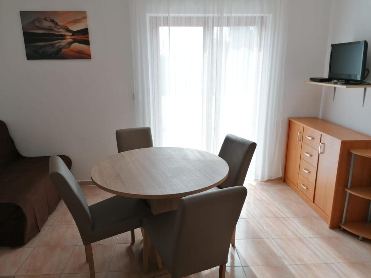 Apartment Niva Nin Bagian luar foto