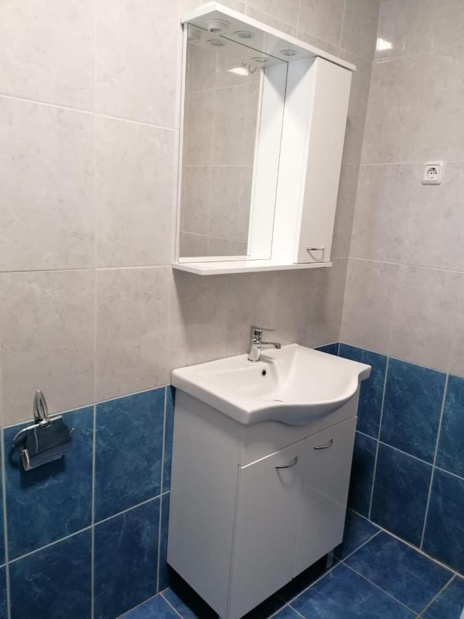 Apartment Niva Nin Bagian luar foto