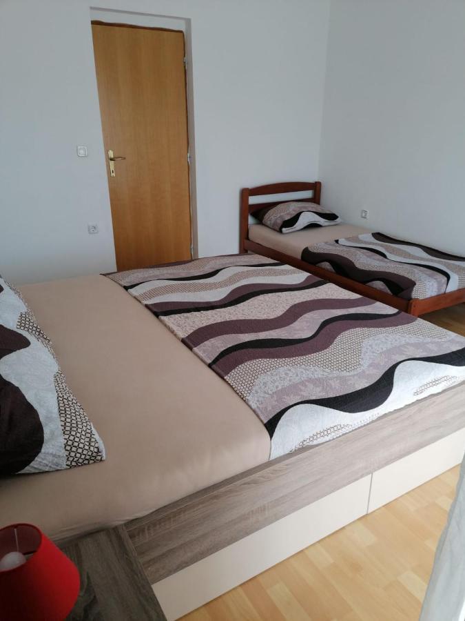 Apartment Niva Nin Bagian luar foto