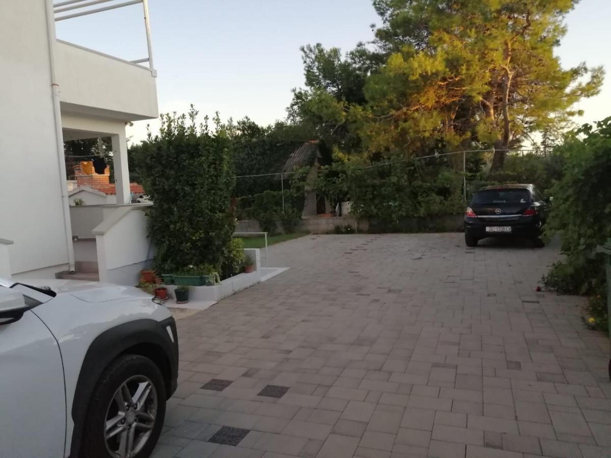 Apartment Niva Nin Bagian luar foto
