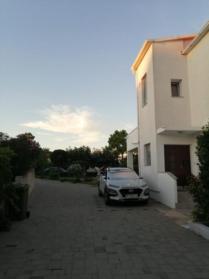 Apartment Niva Nin Bagian luar foto