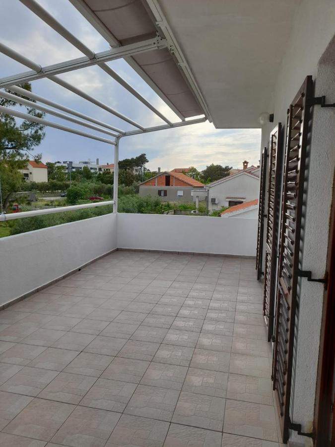 Apartment Niva Nin Bagian luar foto