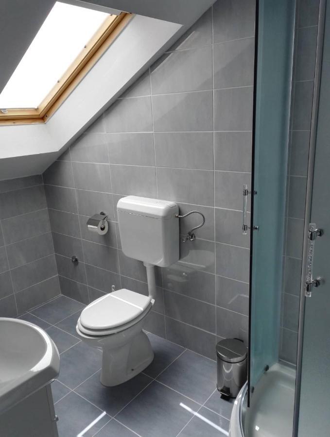 Apartment Niva Nin Bagian luar foto