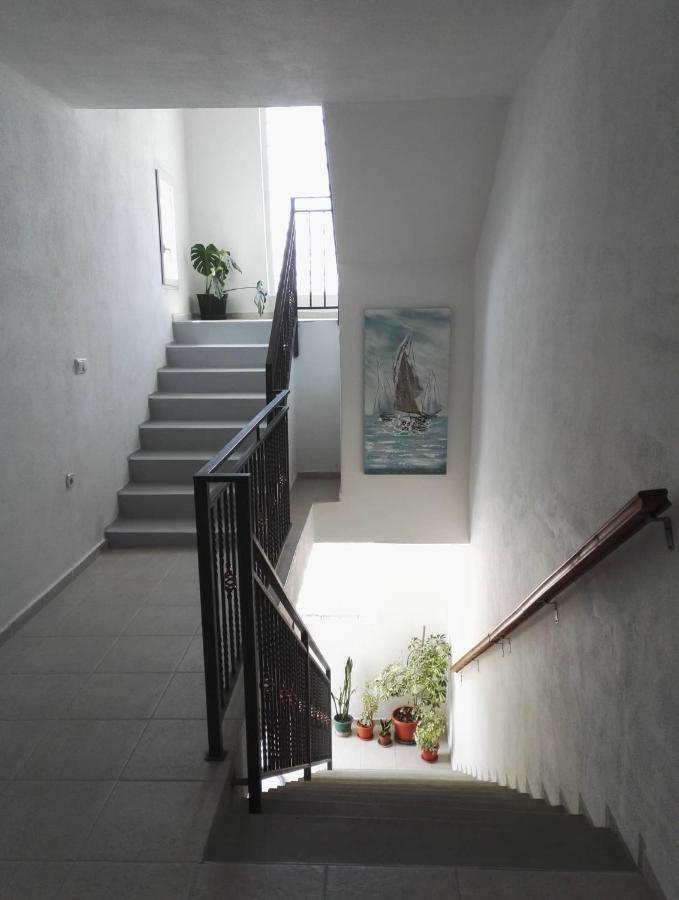 Apartment Niva Nin Bagian luar foto